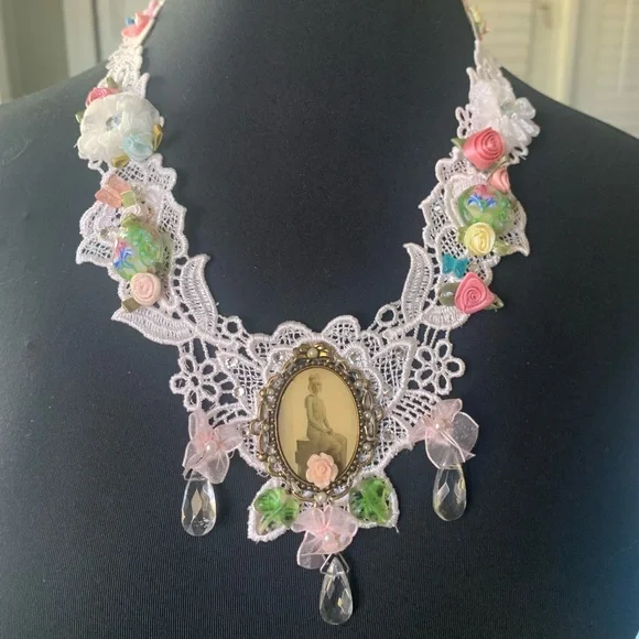 Bib Necklace flapper image glass hand sewn glass beads satin ribbon flowers - Picture 3 of 17